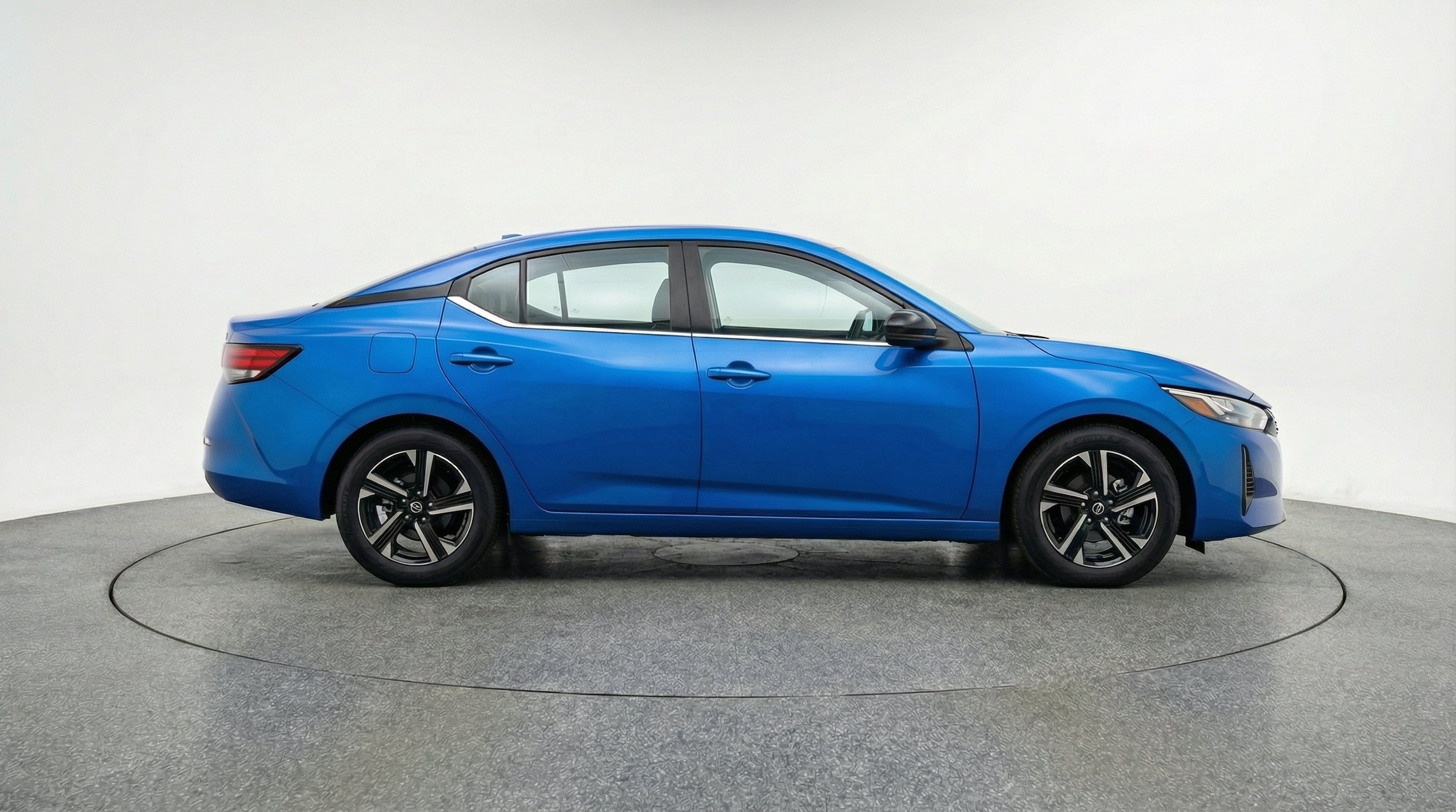 Thumbnail: 2025 Nissan Sentra - 10