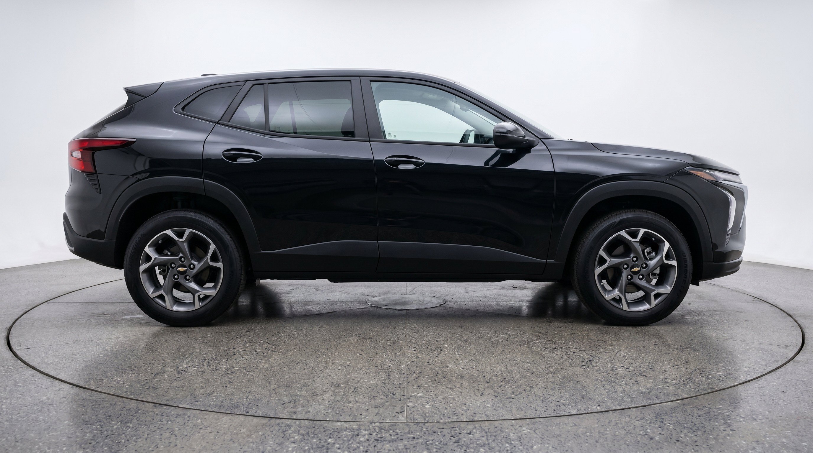 Thumbnail: 2025 Chevrolet Trax - 10