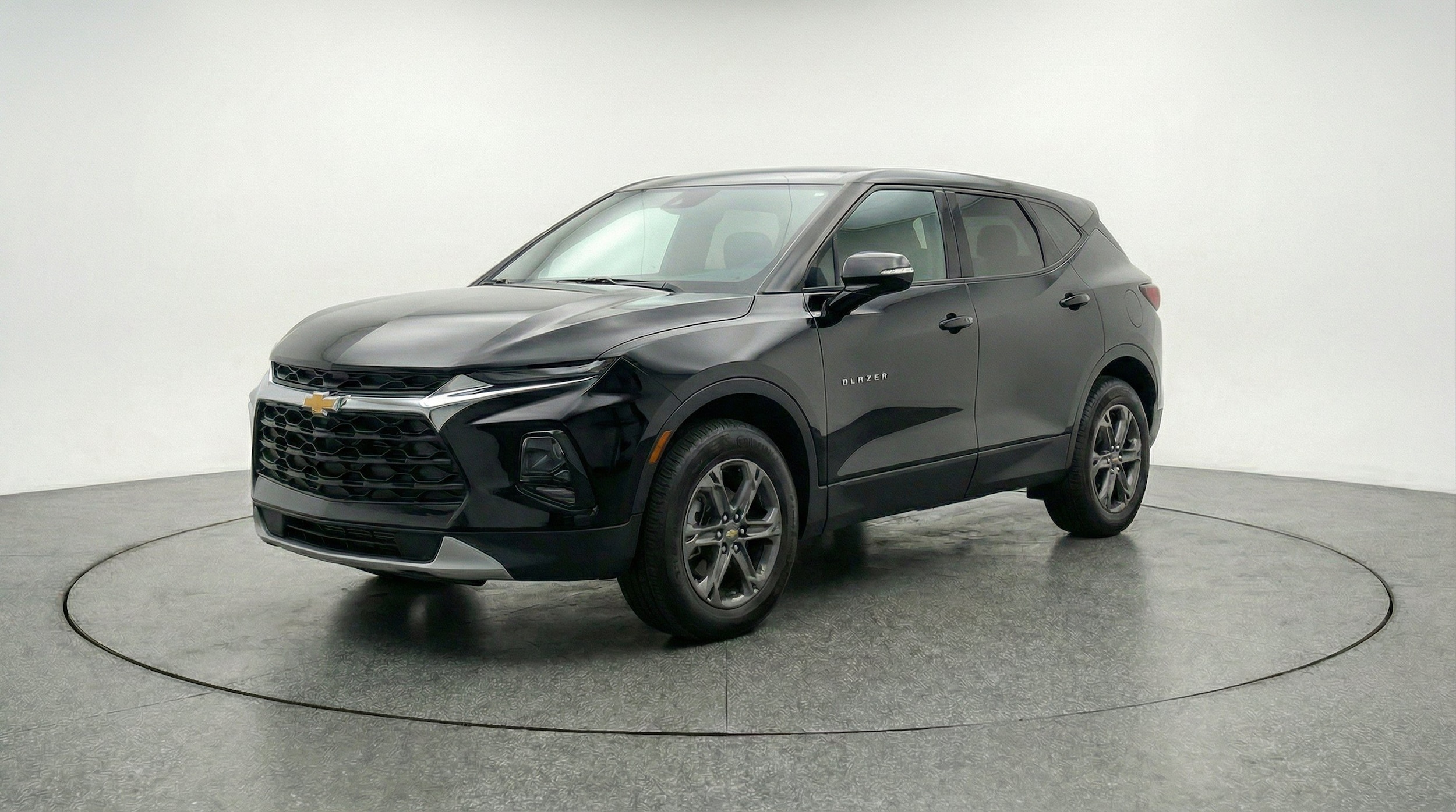 Thumbnail: 2026 Chevrolet Blazer - 3