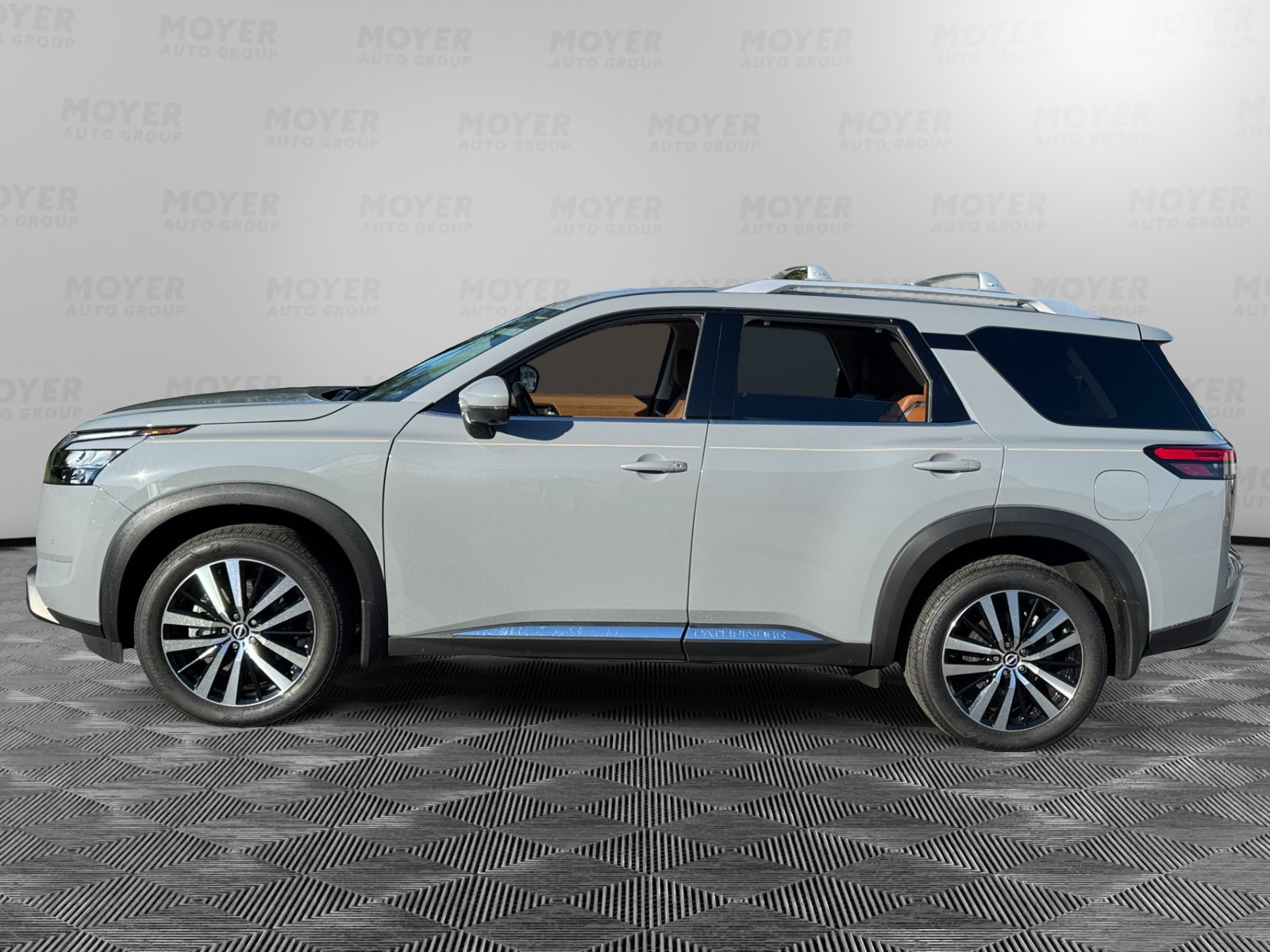 Certified 2025 Nissan Pathfinder Platinum Platinum 4WD