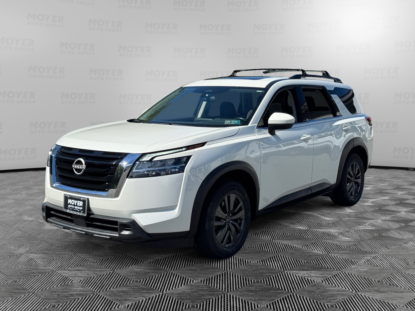 2022 Nissan Pathfinder SV 4WD 