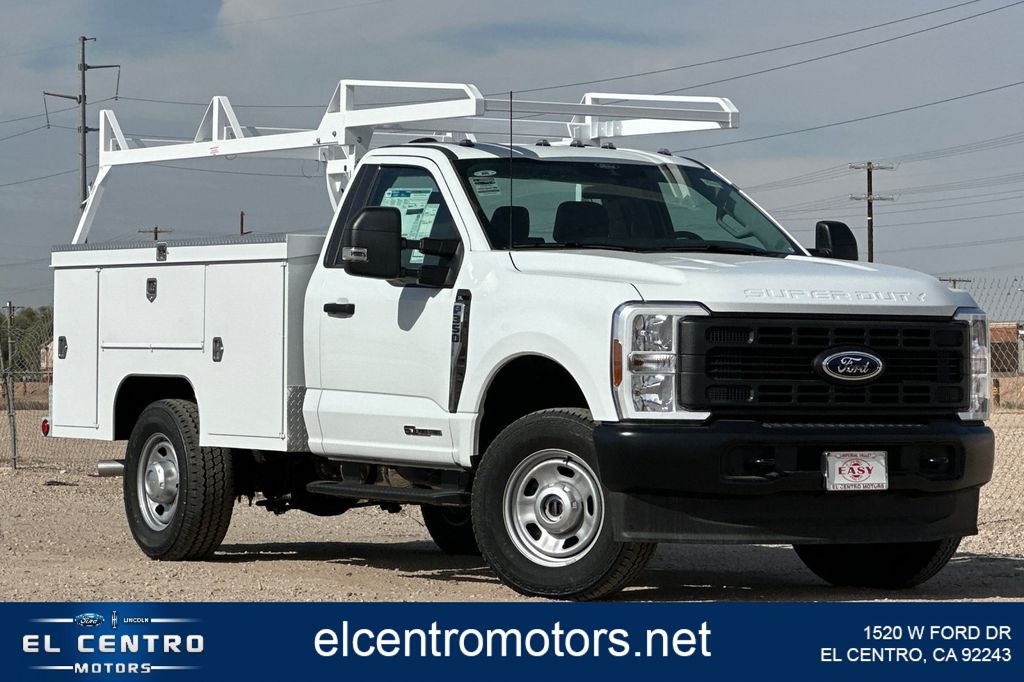 2025 Ford F-350 Super Duty Chassis Cab