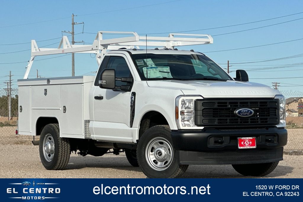 2025 Ford F-350 Super Duty Chassis Cab