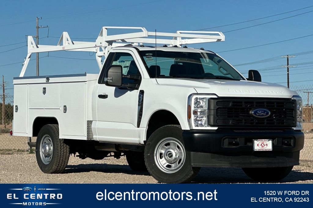 2025 Ford F-350 Super Duty Chassis Cab