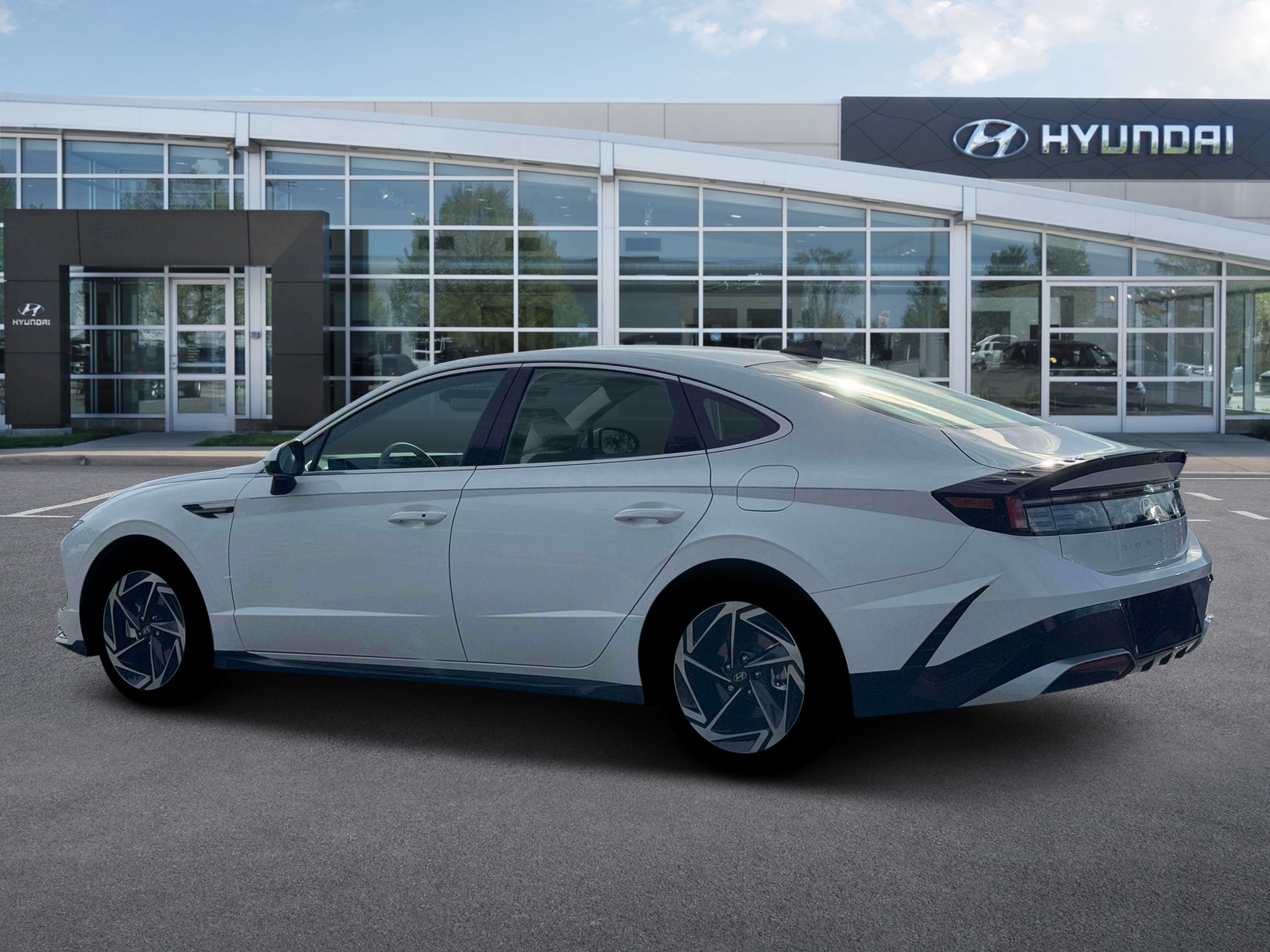 2026 Hyundai Sonata SEL - Photo 4