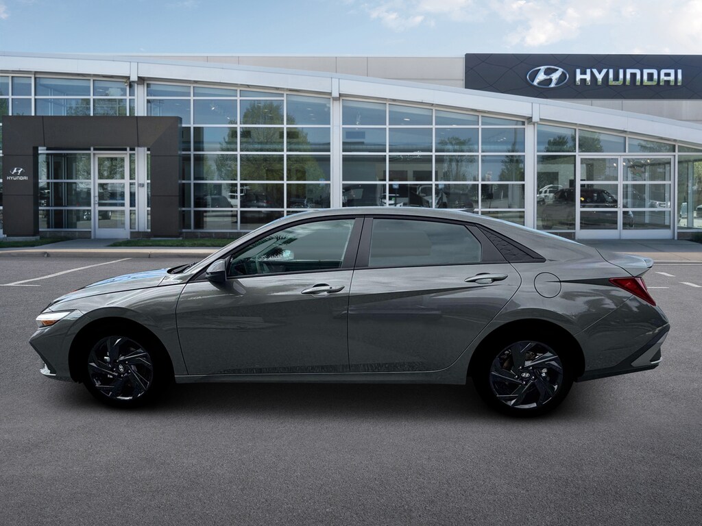 New 2026 Hyundai Elantra SEL Sport Sedan