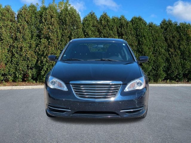 Used 2011 Chrysler 200 Touring with VIN 1C3BC1FB5BN594772 for sale in Macomb, MI