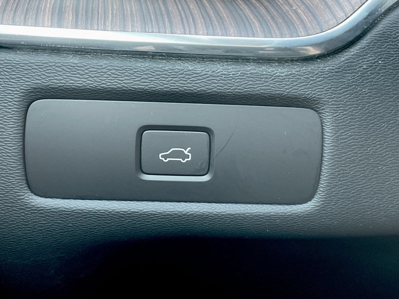 2023 Volvo XC60 Ultimate - Photo 35