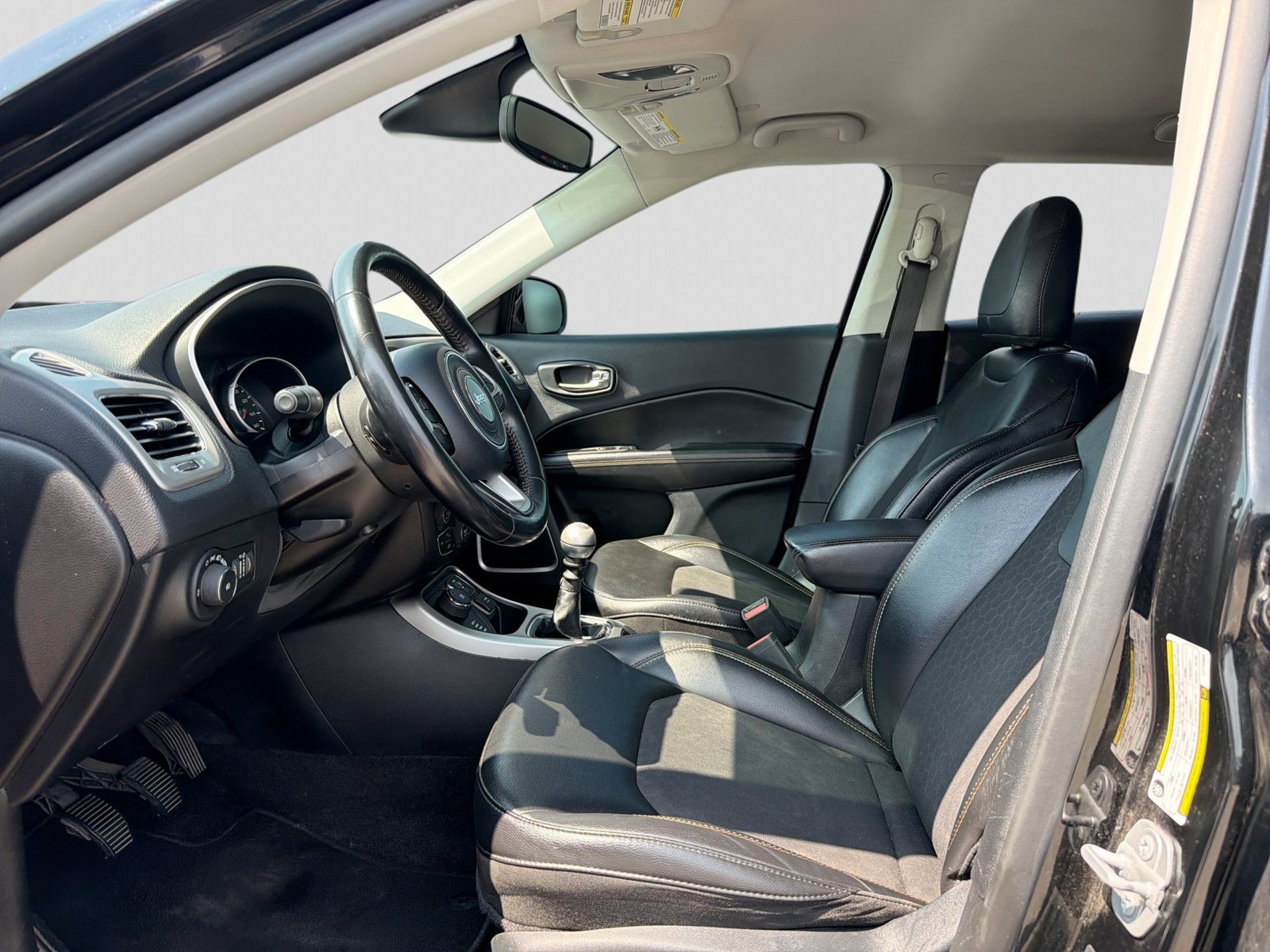 2020 Jeep Compass Latitude - Photo 2