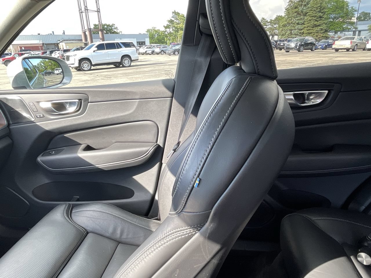 2023 Volvo XC60 Ultimate - Photo 12