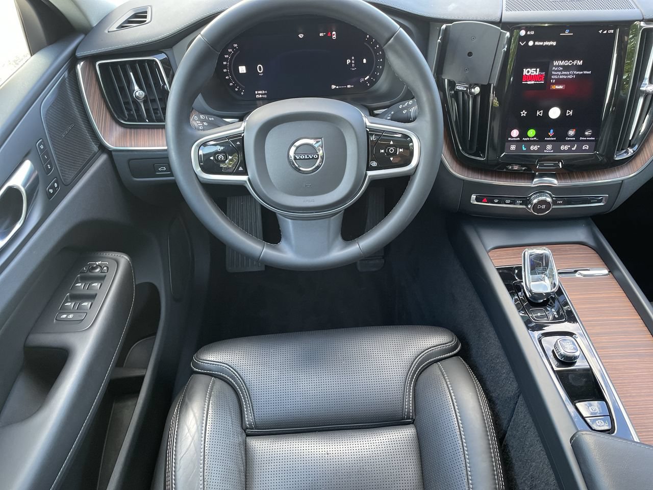 2023 Volvo XC60 Ultimate - Photo 19