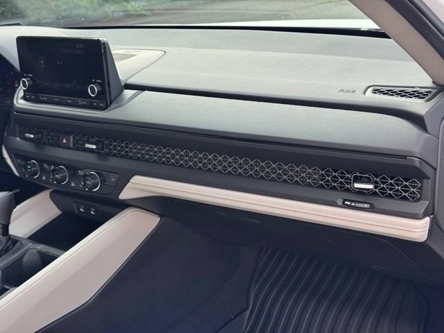 2025 Honda Accord SE - Photo 21
