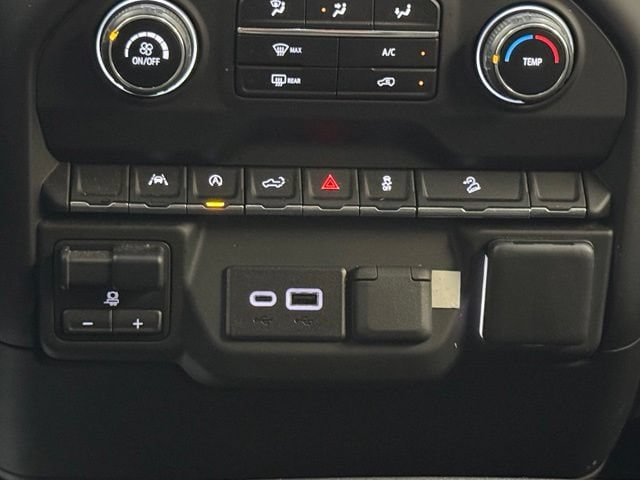 2024 Chevrolet Silverado 1500 Custom - Photo 18