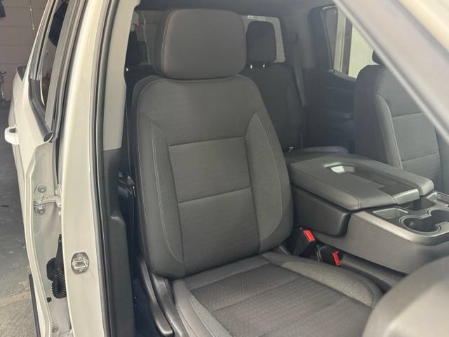 2023 Chevrolet Silverado 1500 LT - Photo 23