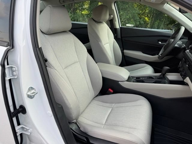 2025 Honda Accord SE - Photo 20