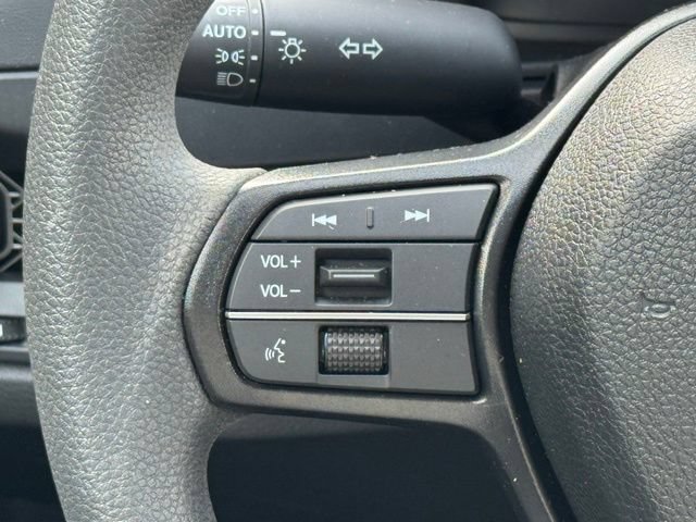 2025 Honda Accord SE - Photo 11