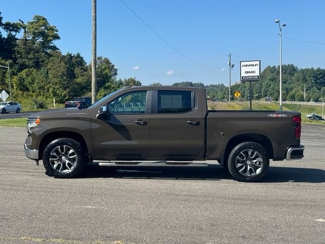 2023 Chevrolet Silverado 1500 LT - Photo 4