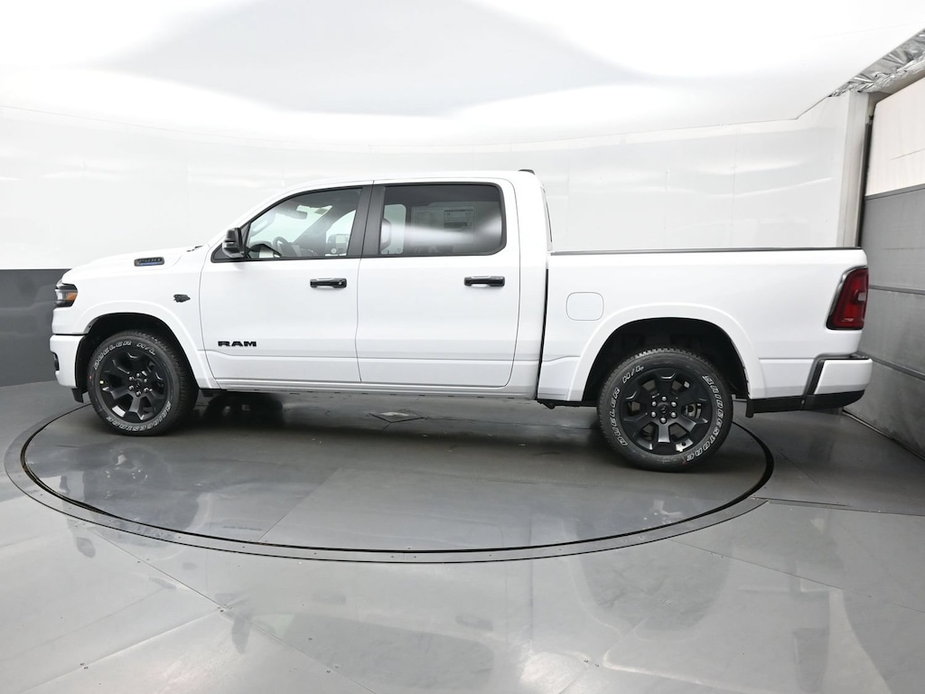 New 2027 Ram 1500 BIG HORN CREW CAB 4X4 5'7 BOX Pickup