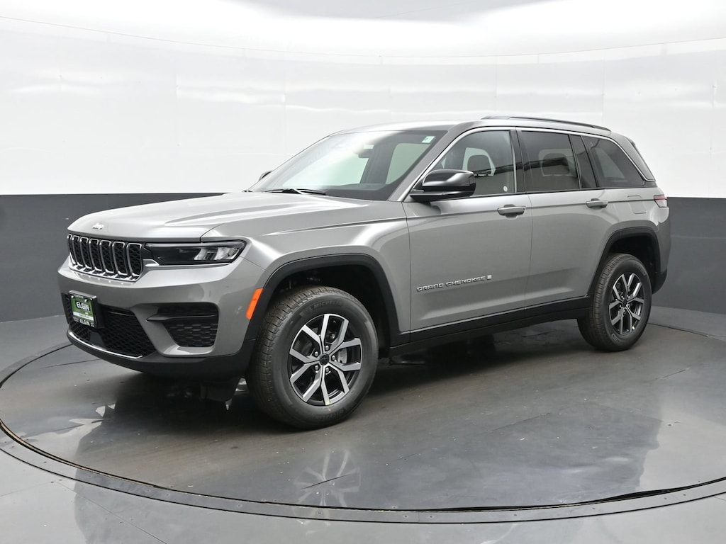 New 2027 Jeep Grand Cherokee Laredo X Sport Utility