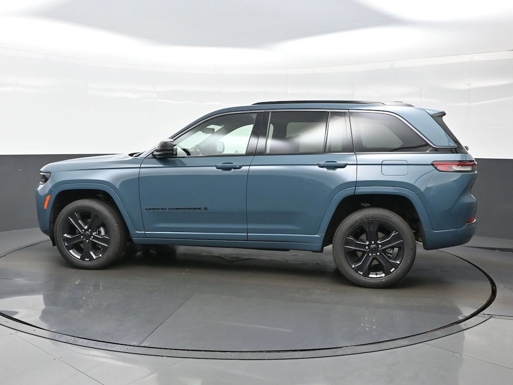 New 2027 Jeep Grand Cherokee Limited Reserve Sport Utility