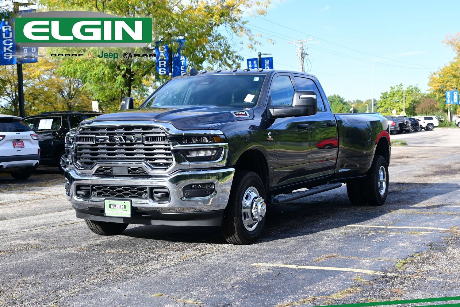 New 2027 Ram 3500 TRADESMAN CREW CAB 4X4 8' BOX Pickup