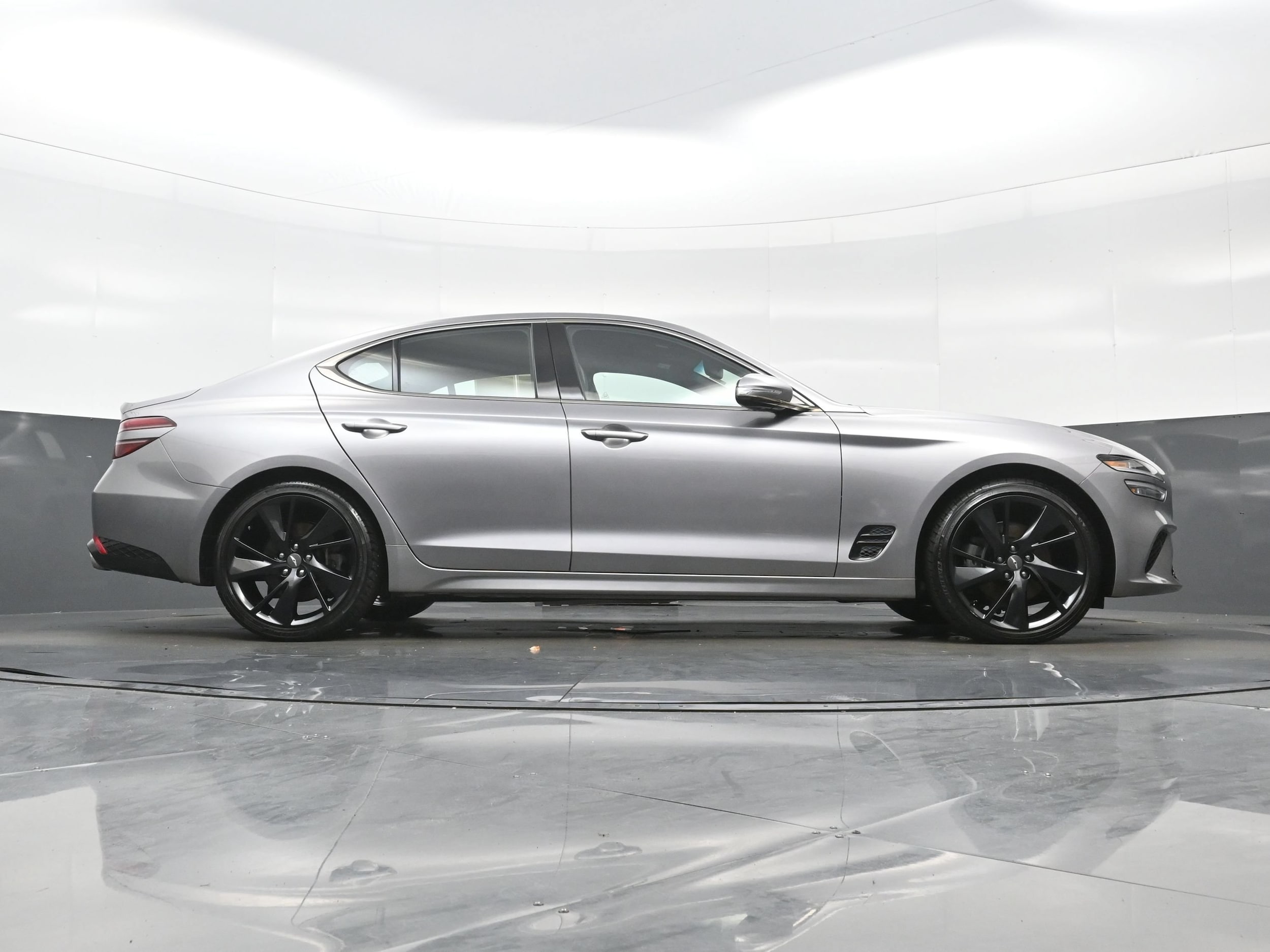 2023 GENESIS G70 Standard - Photo 37