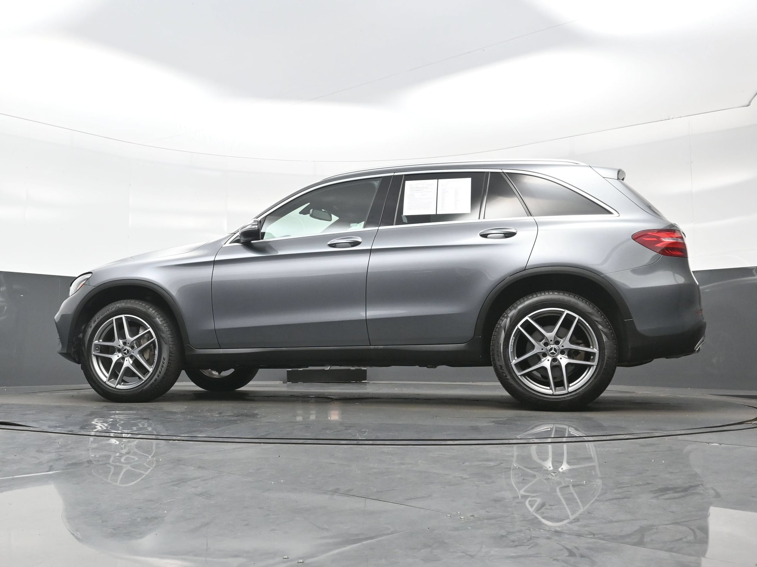 2019 Mercedes-Benz GLC GLC300 - Photo 30