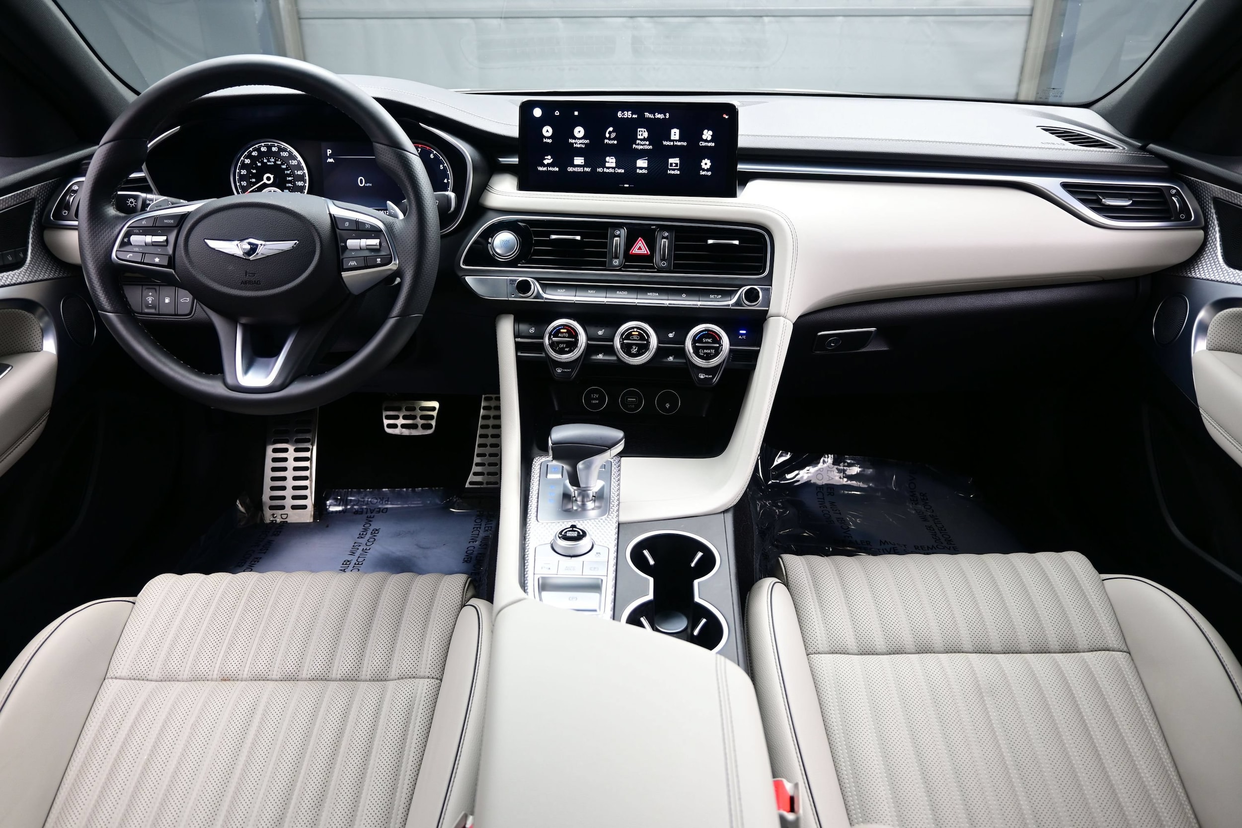 2023 GENESIS G70 Standard - Photo 17