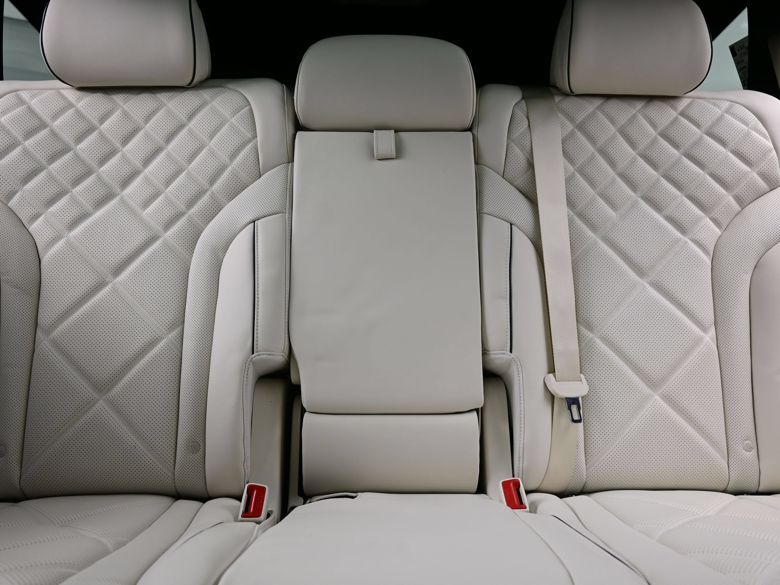 2026 GENESIS GV80 Prestige - Photo 10