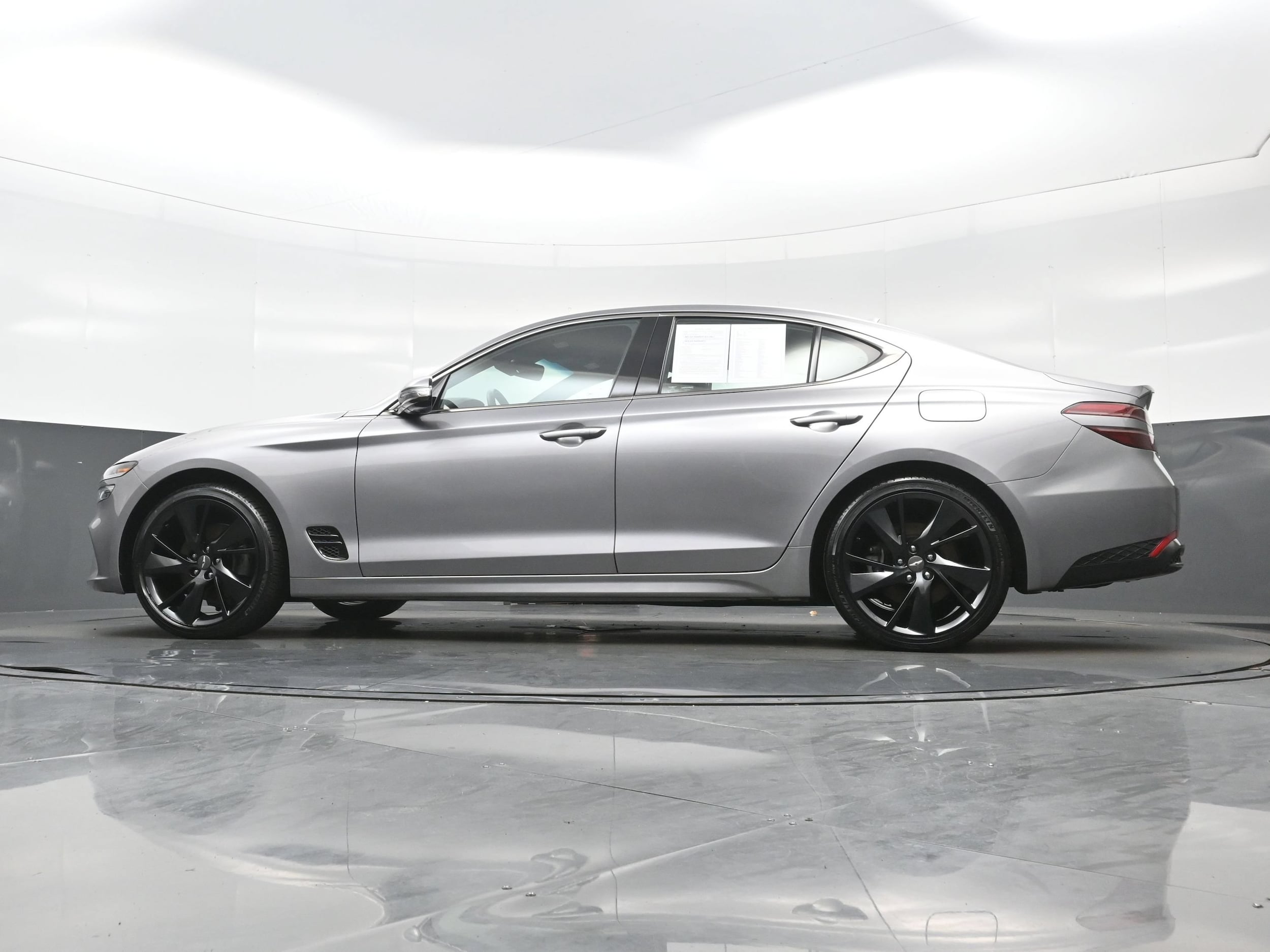 2023 GENESIS G70 Standard - Photo 33