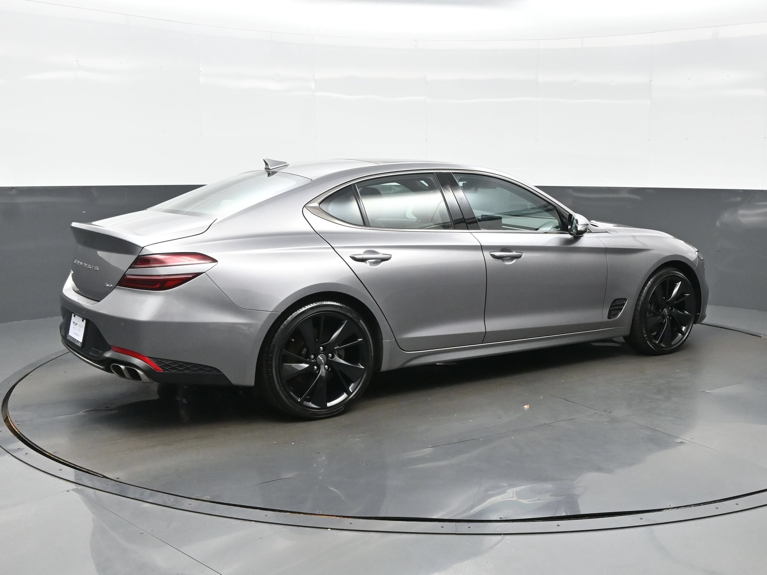2023 GENESIS G70 Standard - Photo 6