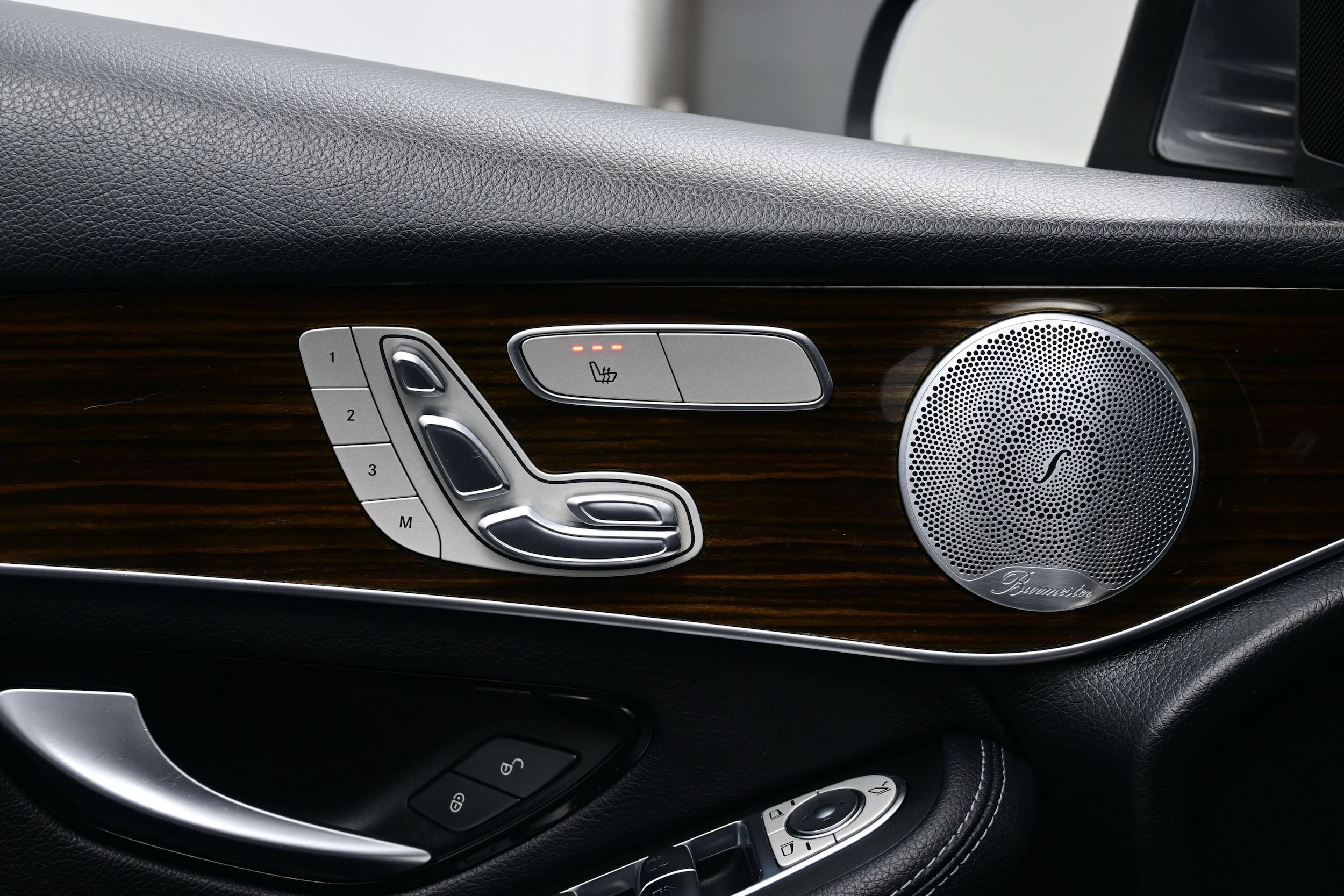 2019 Mercedes-Benz GLC GLC300 - Photo 11