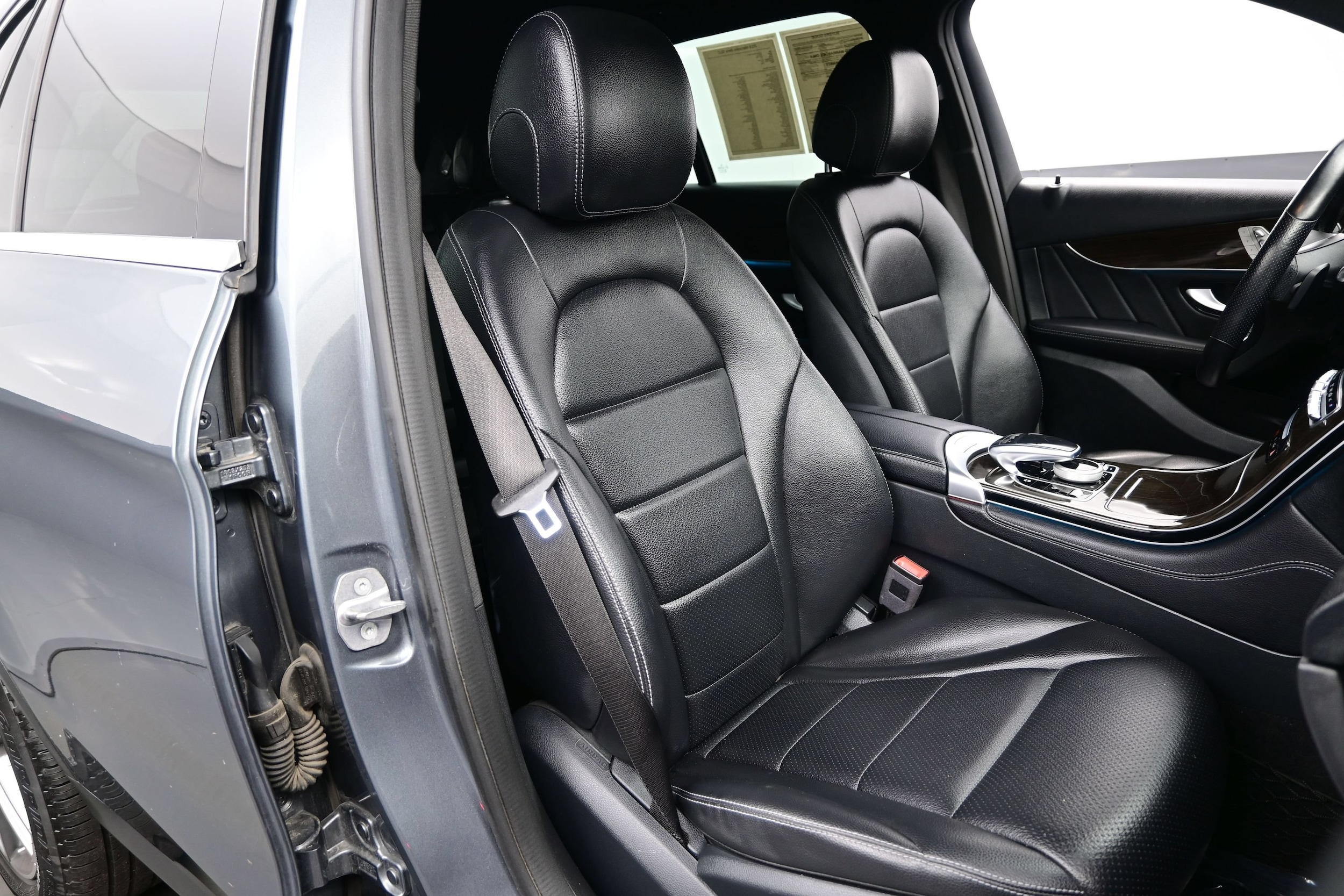2019 Mercedes-Benz GLC GLC300 - Photo 12