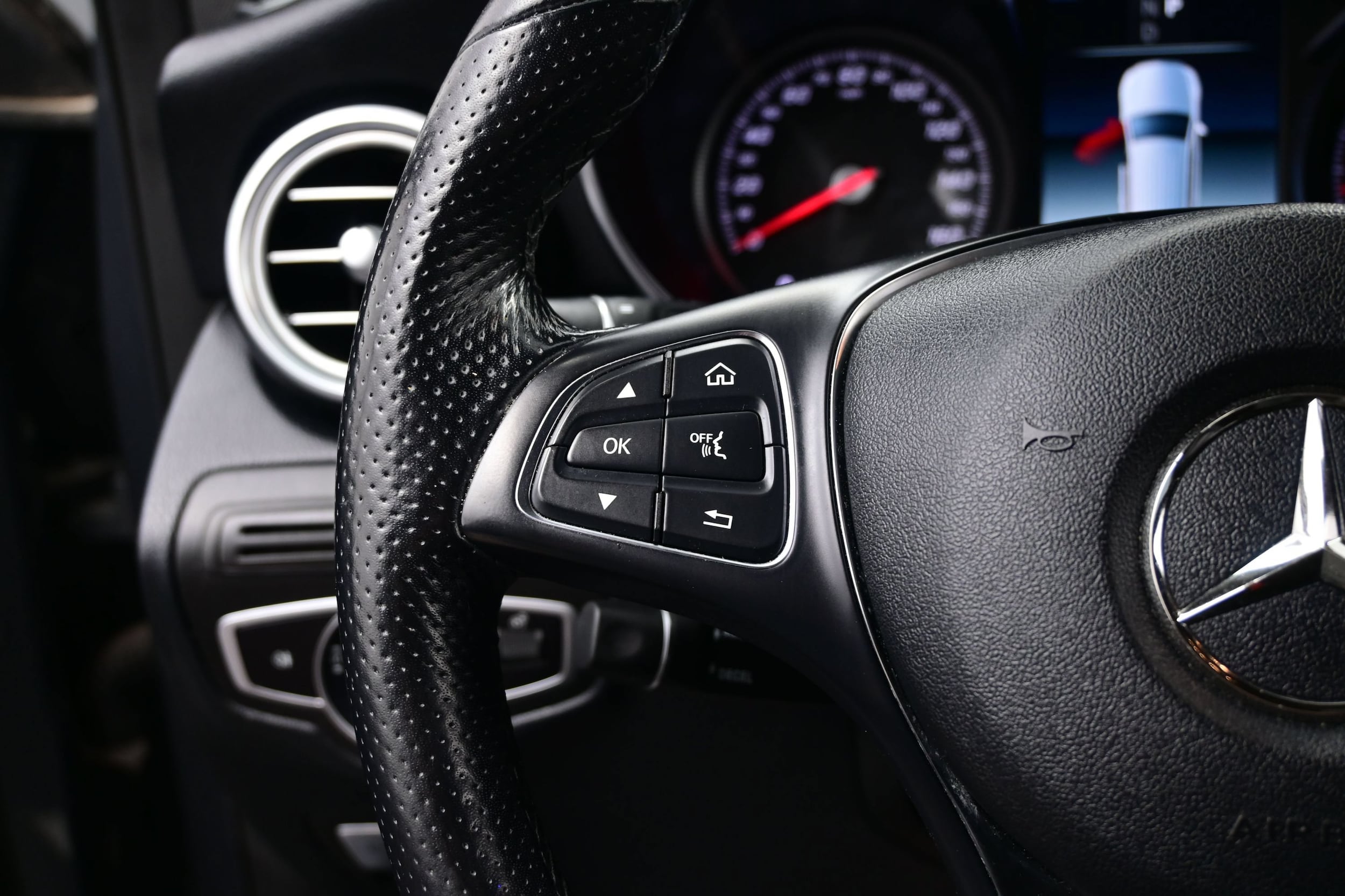 2019 Mercedes-Benz GLC GLC300 - Photo 24