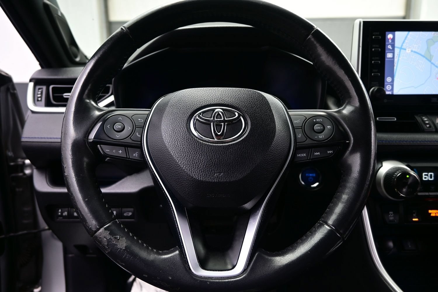 2020 Toyota RAV4 XSE - Photo 23