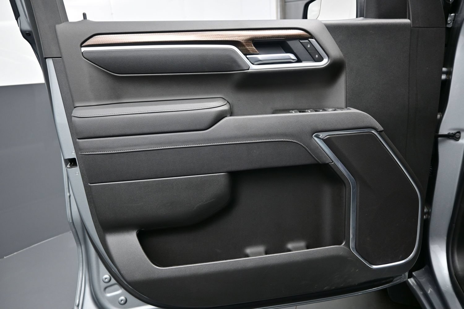 2026 Chevrolet Silverado 1500 LT - Photo 9