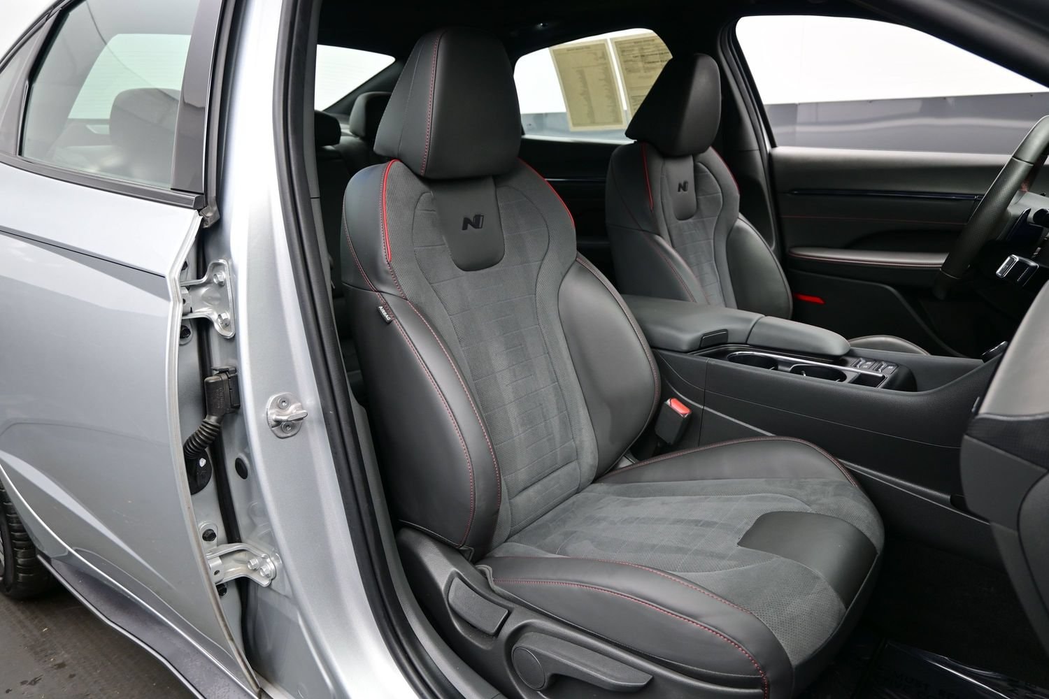2025 Hyundai Sonata N Line - Photo 15