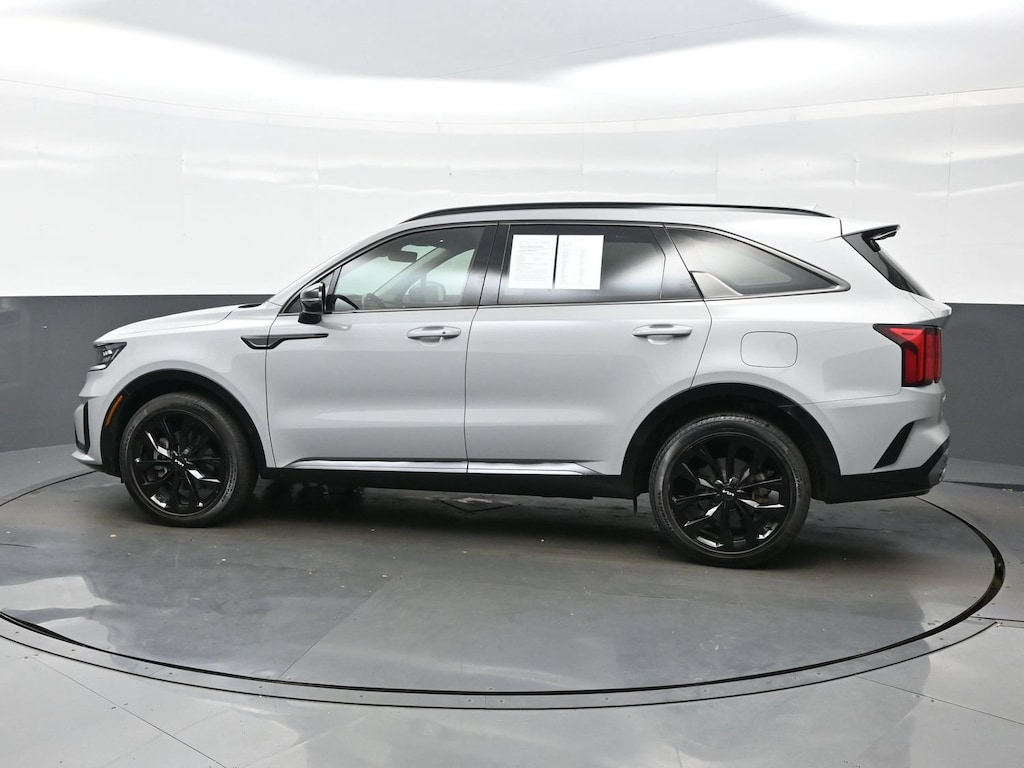 Used 2023 Kia Sorento SX SUV