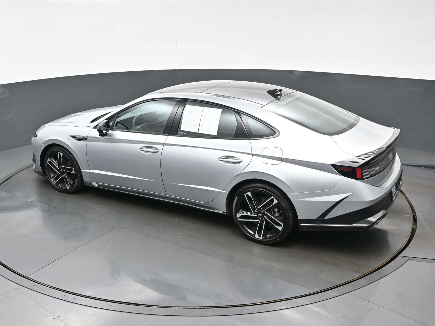 2025 Hyundai Sonata N Line - Photo 38