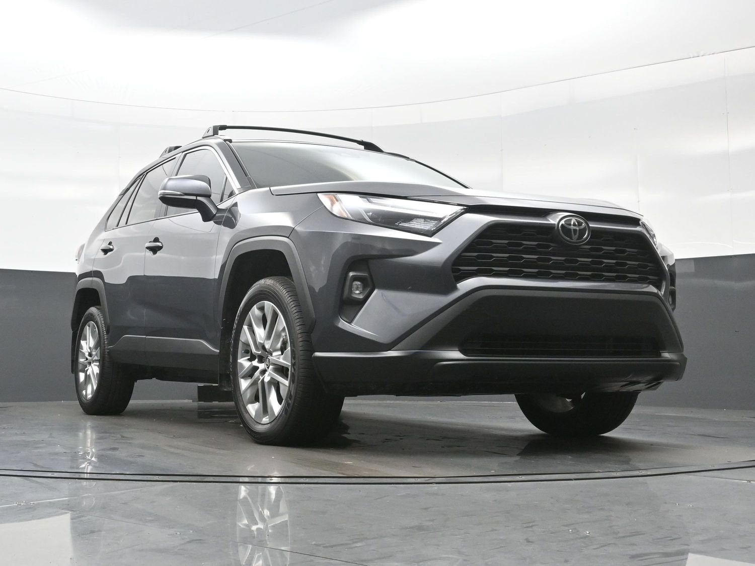 2025 Toyota RAV4 XLE Premium - Photo 34