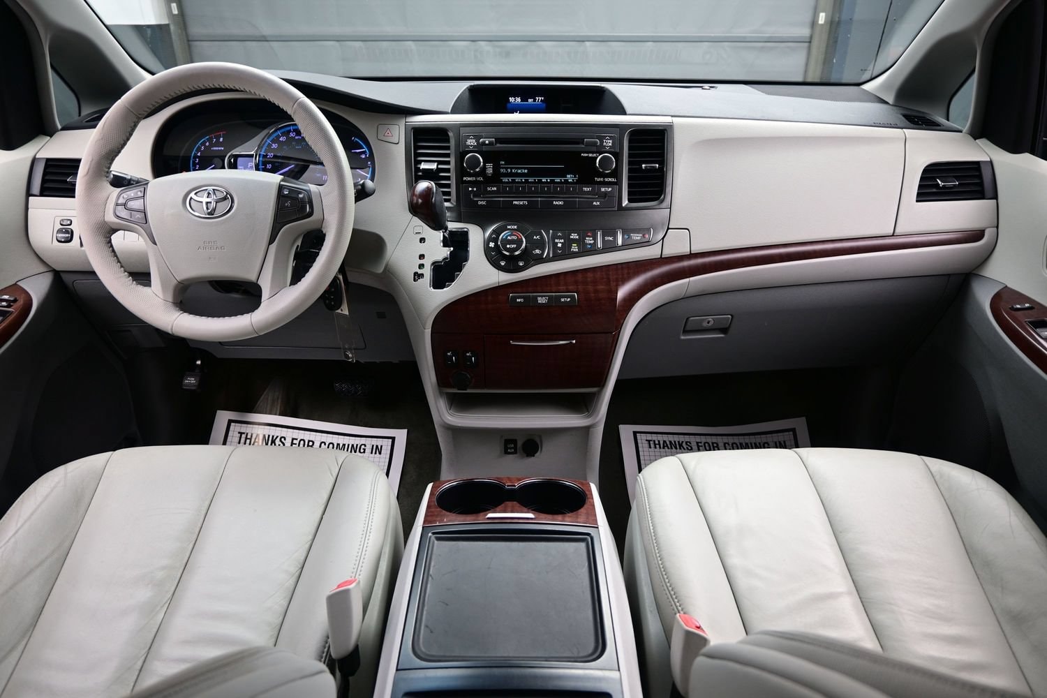 2014 Toyota Sienna XLE - Photo 15