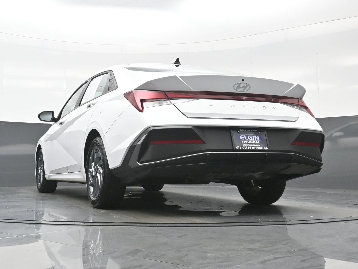2024 Hyundai Elantra SEL - Photo 28