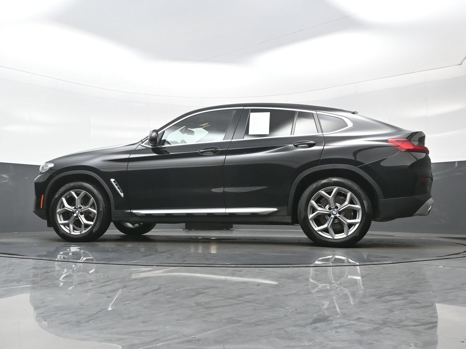 2025 BMW X4 30i - Photo 29