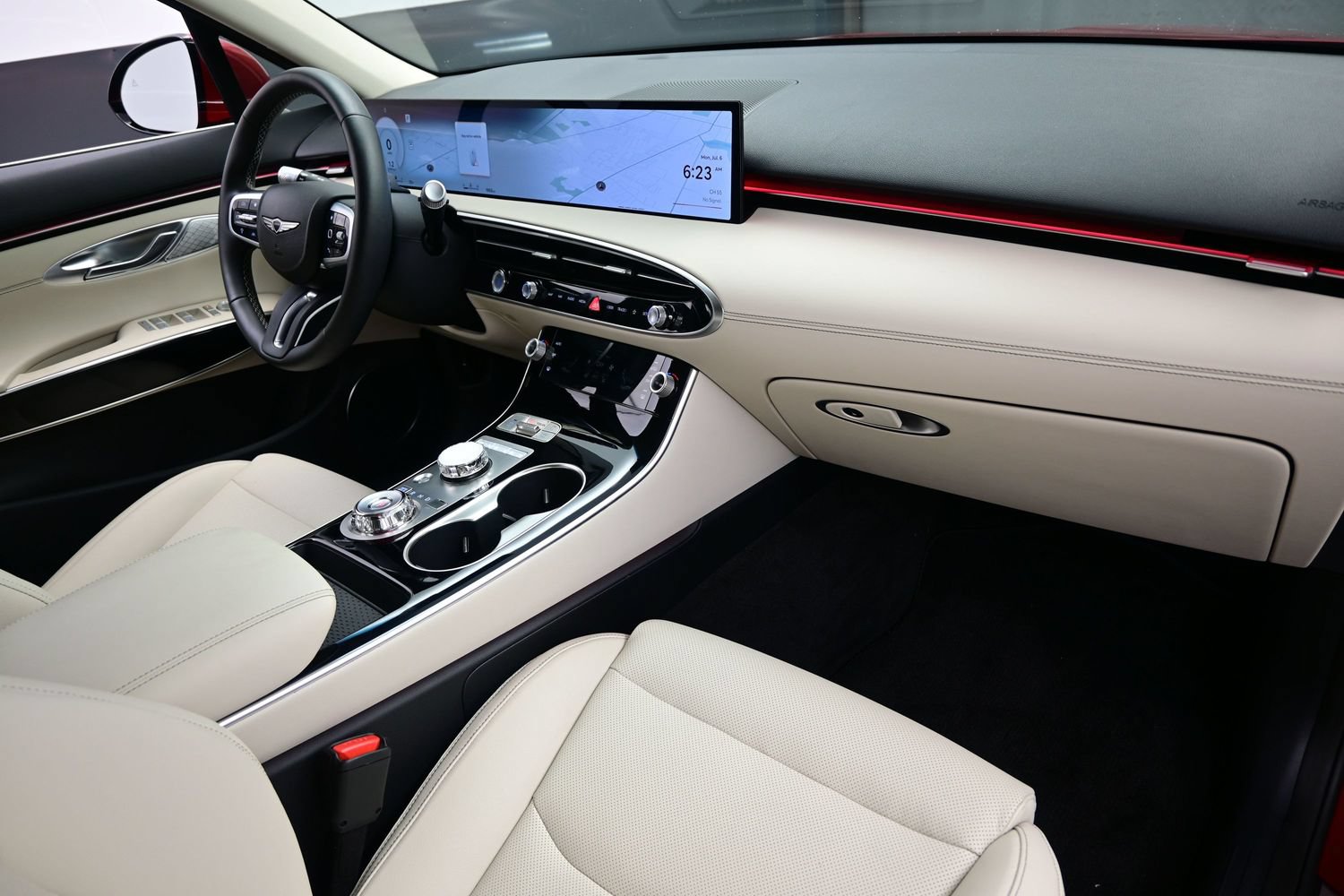 2026 GENESIS GV70 Standard - Photo 15