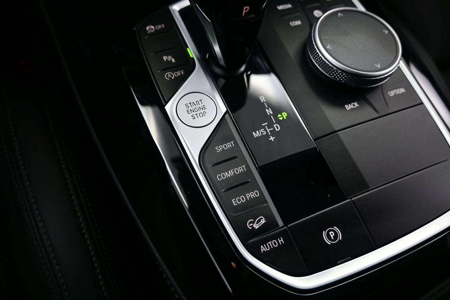 2025 BMW X4 30i - Photo 23