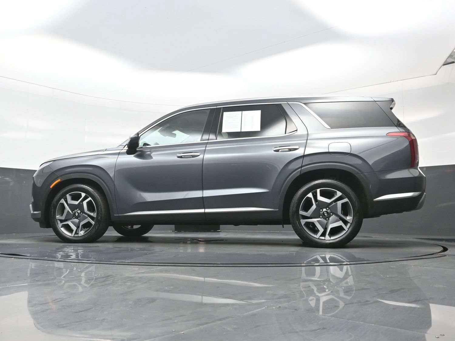 2024 Hyundai Palisade Limited - Photo 30