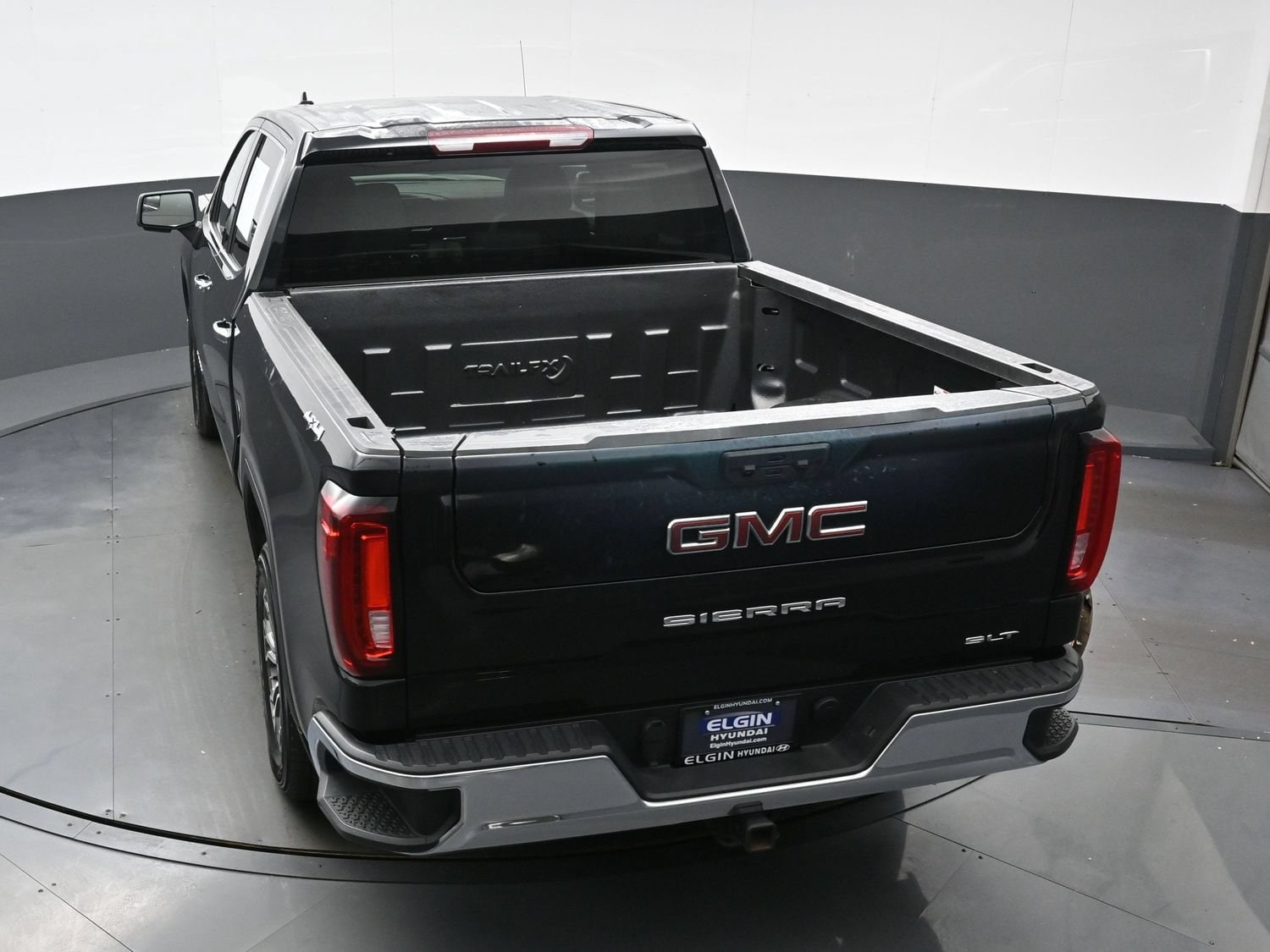 2025 GMC Sierra 1500 SLT - Photo 35