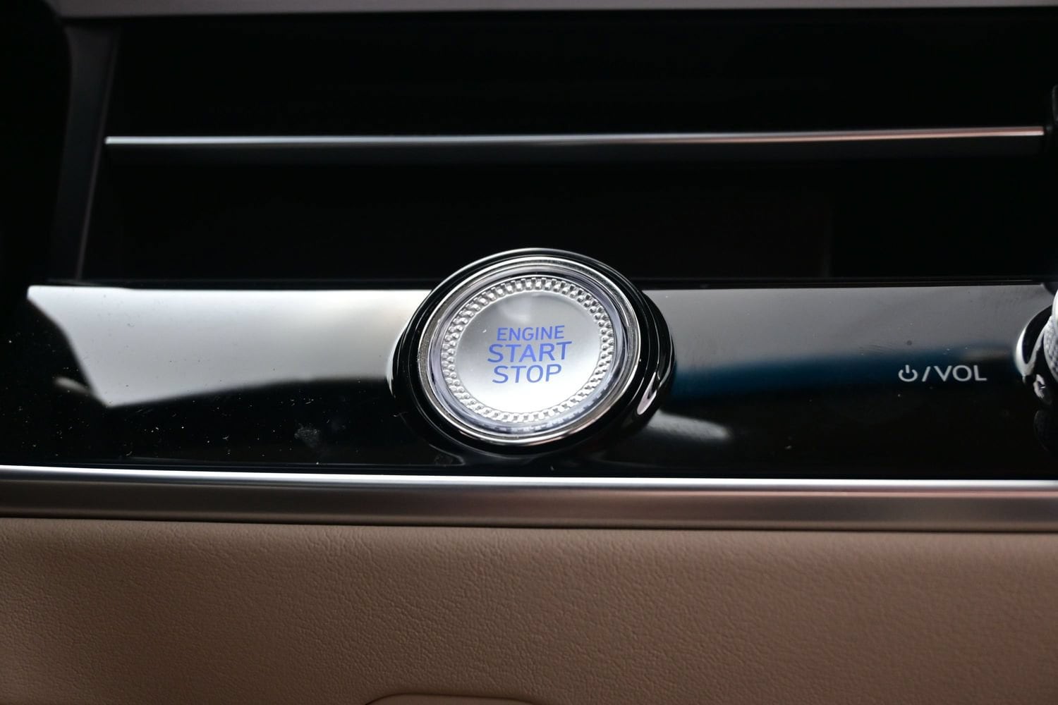2026 GENESIS GV70 Standard - Photo 22