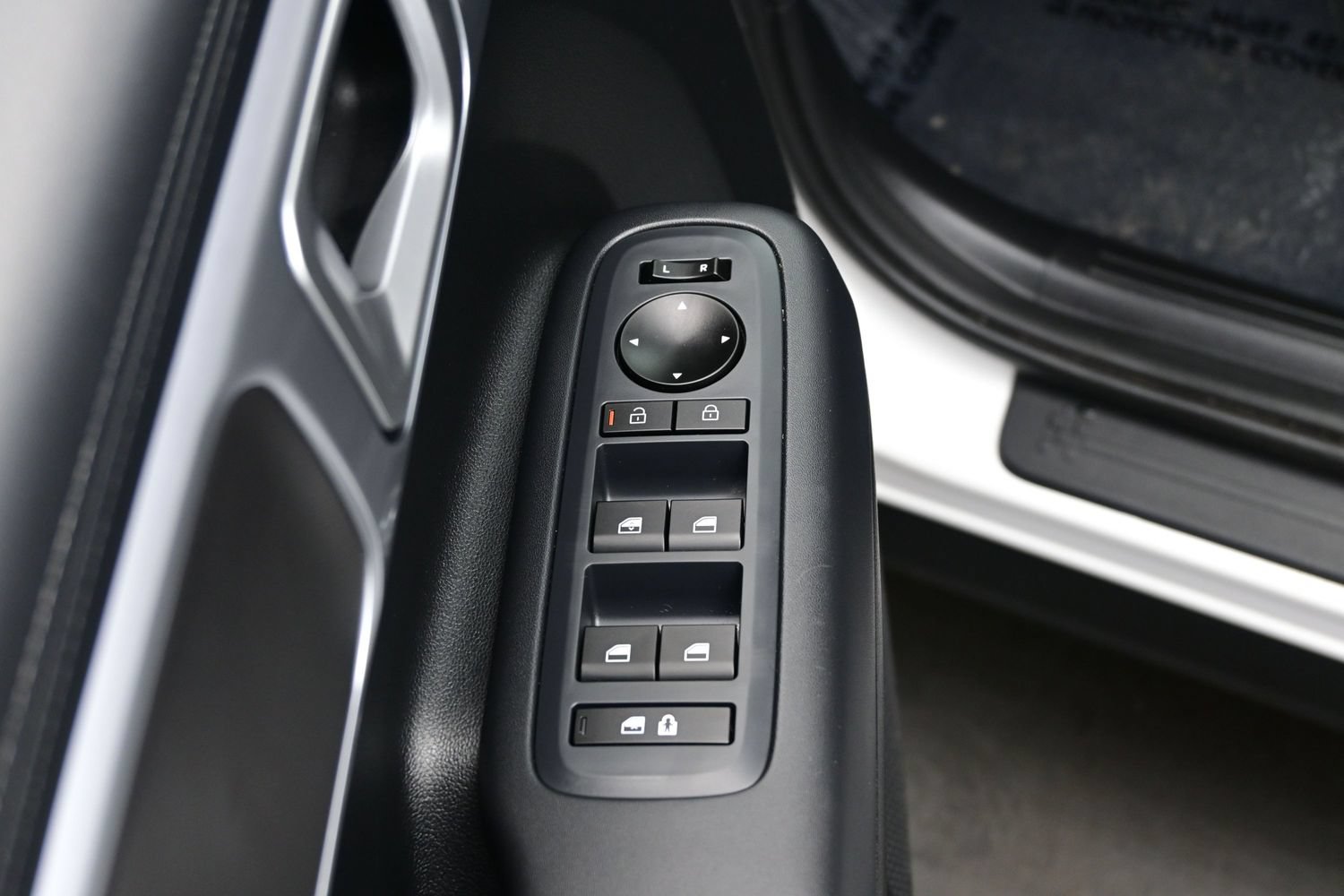 2026 Hyundai Santa Fe SE - Photo 10