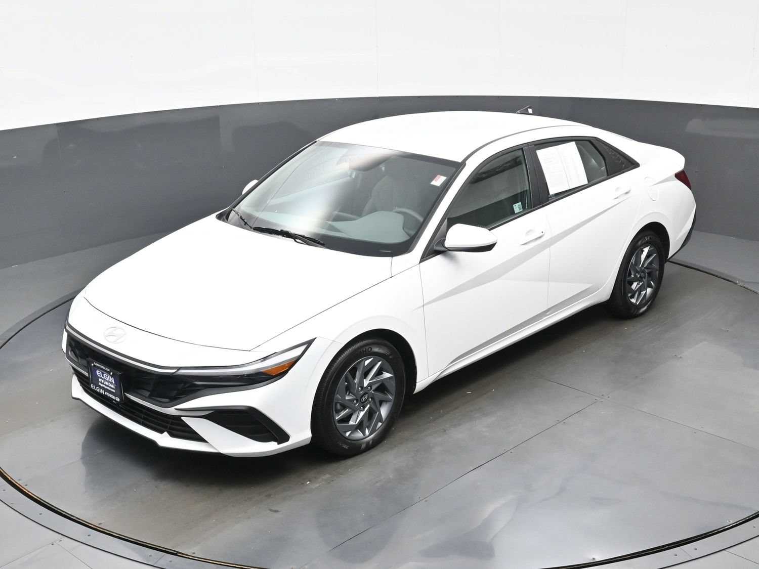 2024 Hyundai Elantra SEL - Photo 32